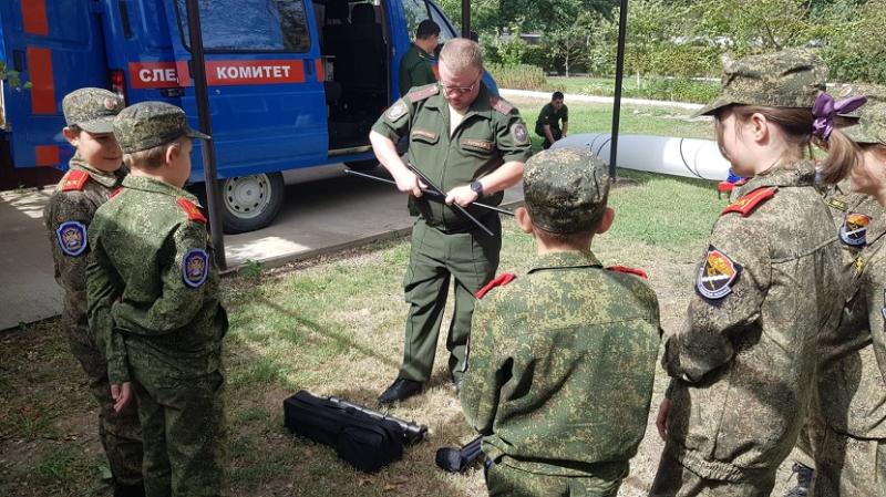 В Ставропольском крае военные следователи провели занятие для кадет