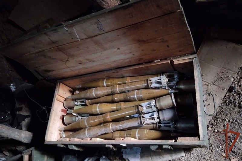 Оружие и боеприпасы изъяли из тайников и схронов росгвардейцы в ДНР