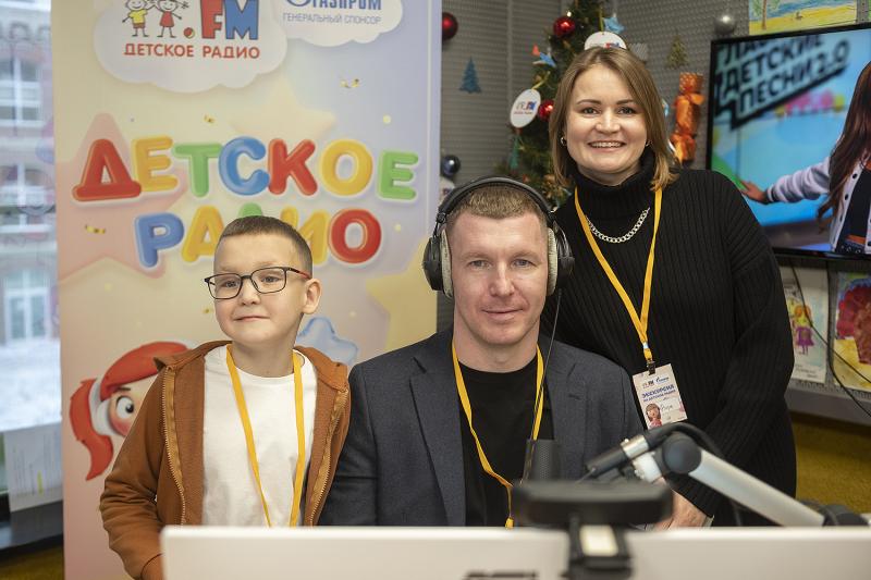 Мечты сбываются: Максим из Вологды посетил «Детское радио»