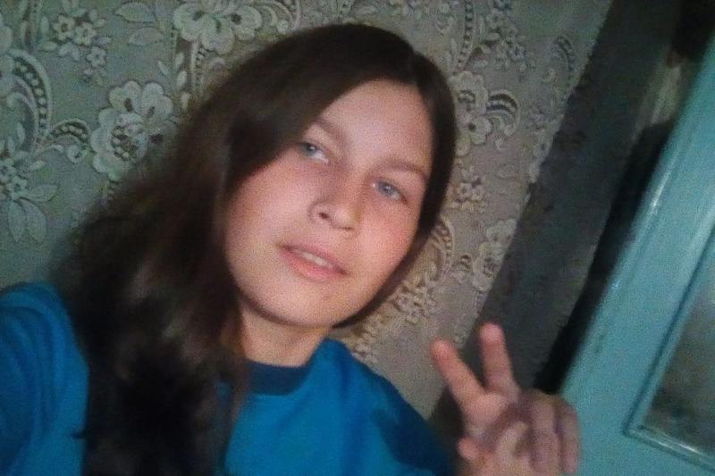 «Ушла из дома в 7 утра»: 15-летнюю школьницу ищут в Новосибирске