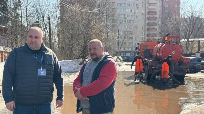 Кирилл Кудряшов в рамках партийного проекта проверил ход работ по устранению подтопления