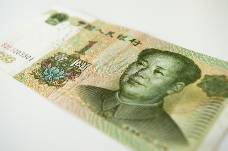 За последние полгода число банков, предлагающих вклады в юанях, выросло на четверть