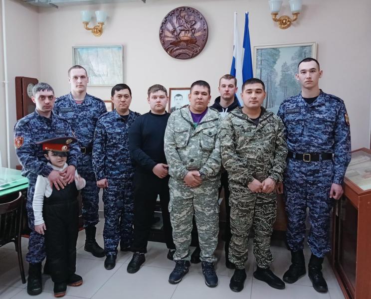 В Башкортостане сотрудники вневедомственной охраны Росгвардии  провели экскурсию для молодых сотрудников подразделения