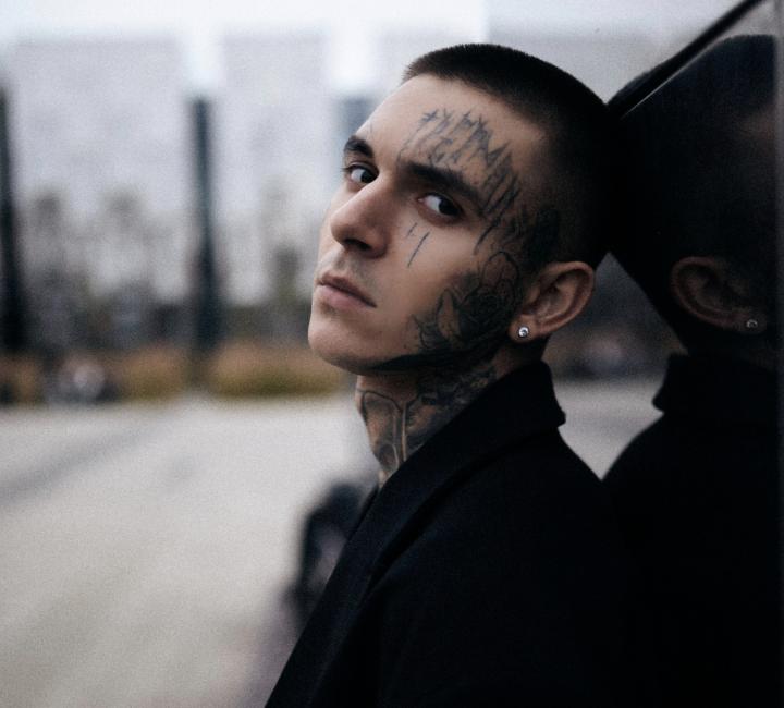 Разносторонний поп-артист Kel выпускает уже четвертый трек в этом году