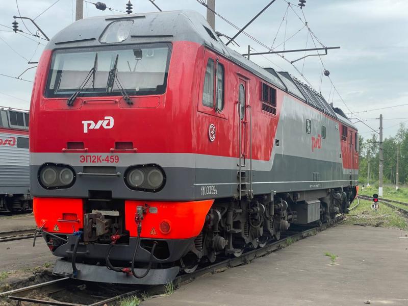 31 мая — День рождения электрической тяги на железных дорогах.