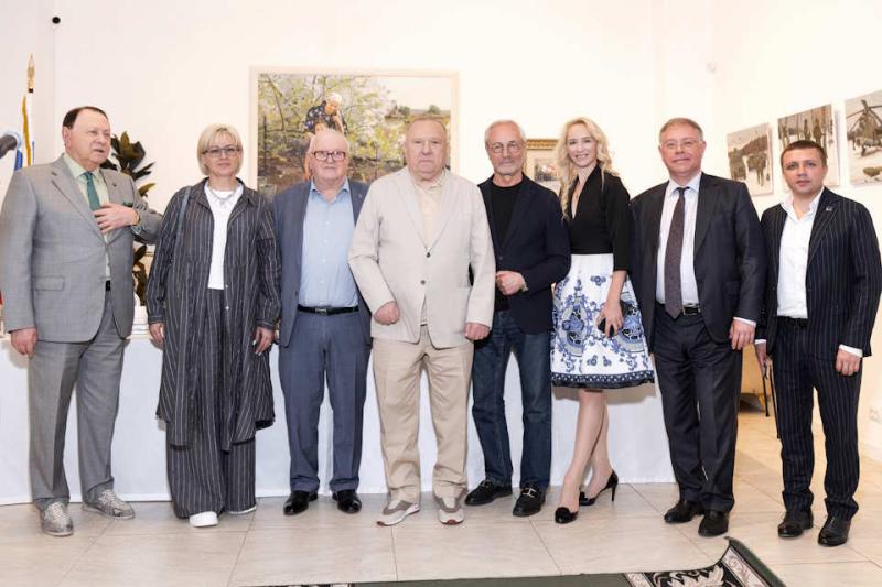 Вручение наград деятелям московской культуры: важное событие в Столичной галерее художников