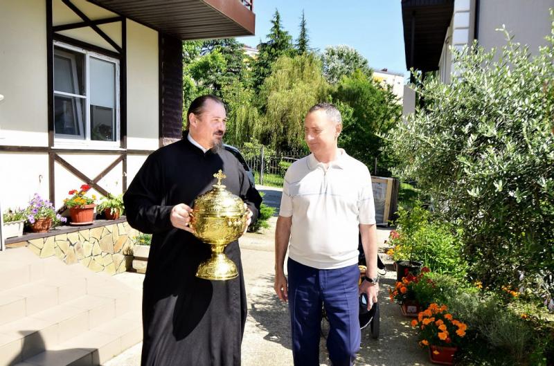 Депутат ЗСК  Виктор Тепляков посетил строящийся корпус при храме в микрорайоне Ареда