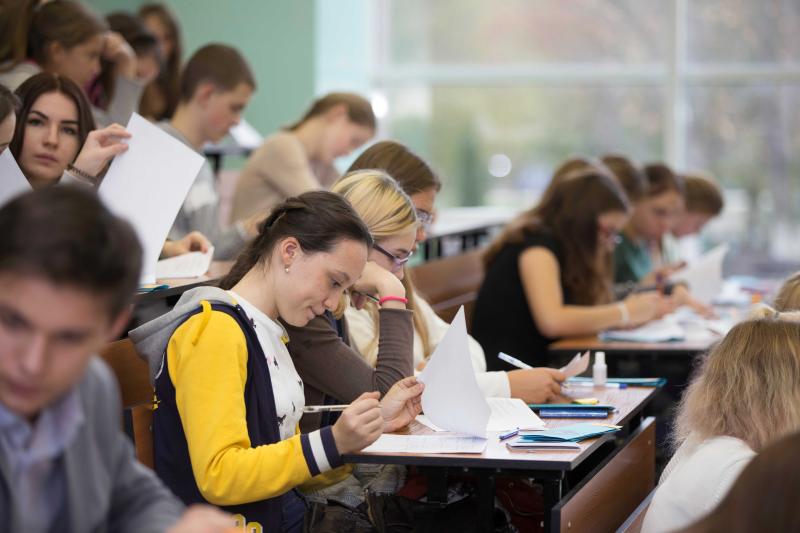 Подведены промежуточные итоги приемной кампании