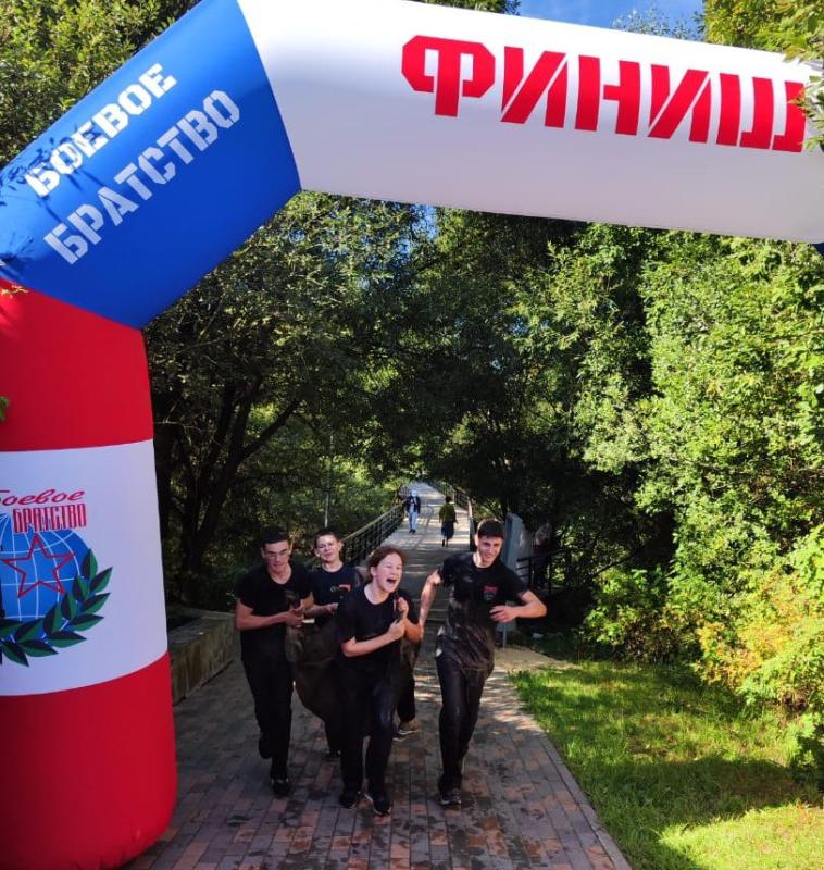 Кадеты школы №2065 вышли на «Тропу «Боевого братства» и взяли «золото» с «серебром»