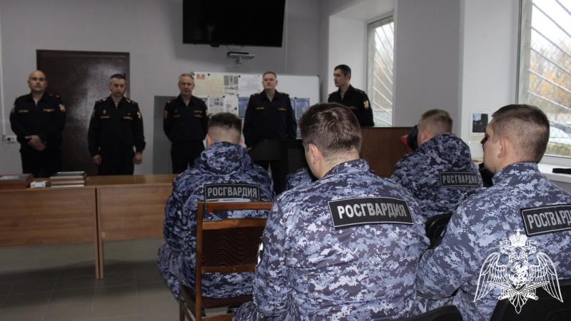 73 годовщину отметили сотрудники вневедомственной охраны Росгвардии в Смоленской области