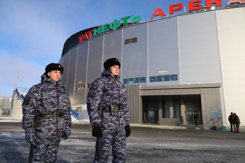 В Казани Росгвардия приняла участие в обеспечении общественной безопасности во время проведения Республиканской ёлки